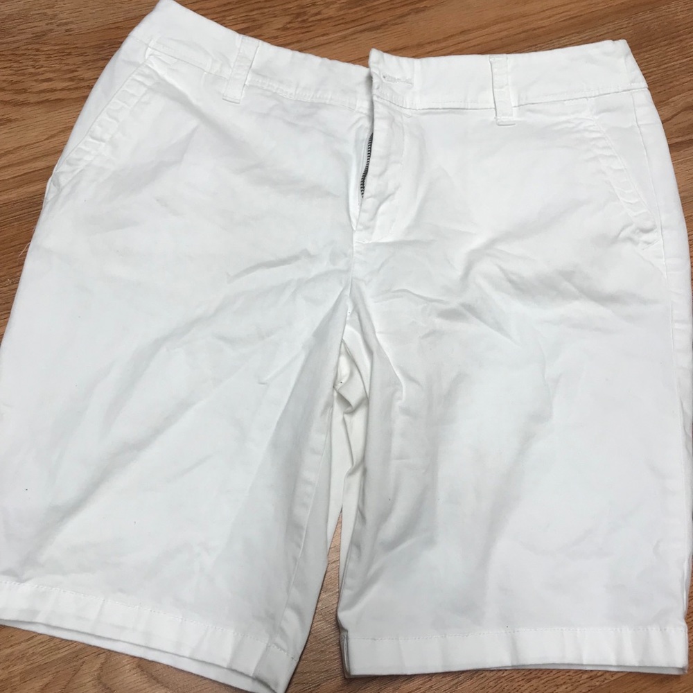 Liz Claiborne bermuda shorts new white size 8p